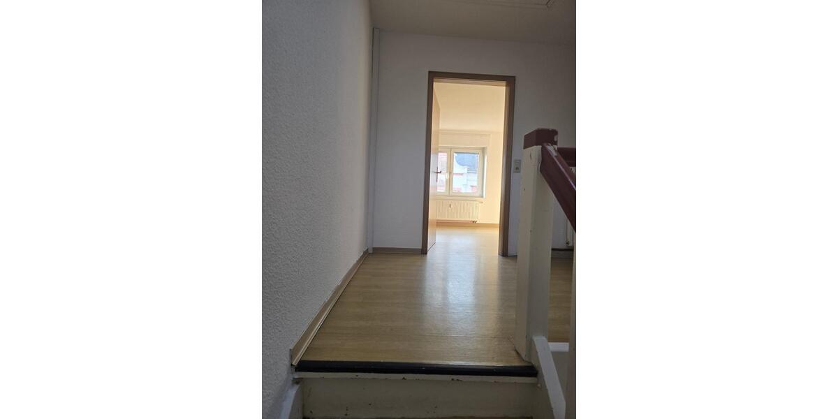 Etagenwohnung Merzig - 2 Zimmer, 85 m&sup2;, 870&euro; | Angebot:25422534