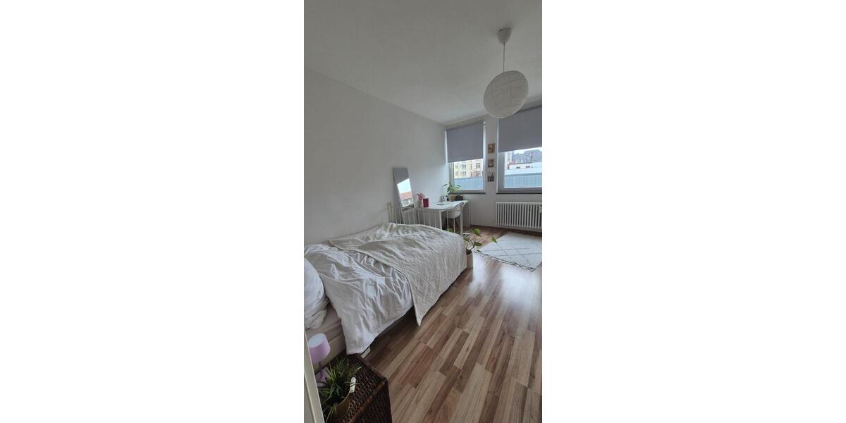 Etagenwohnung Saarbrücken - 4 Zimmer, 95 m&sup2;, 1.600&euro; | Angebot:24850770