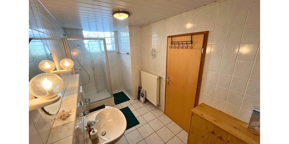 Wohnen auf Zeit Bechtolsheim - 6 Zimmer, 200 m&sup2;, 16&euro; | Angebot:24805790