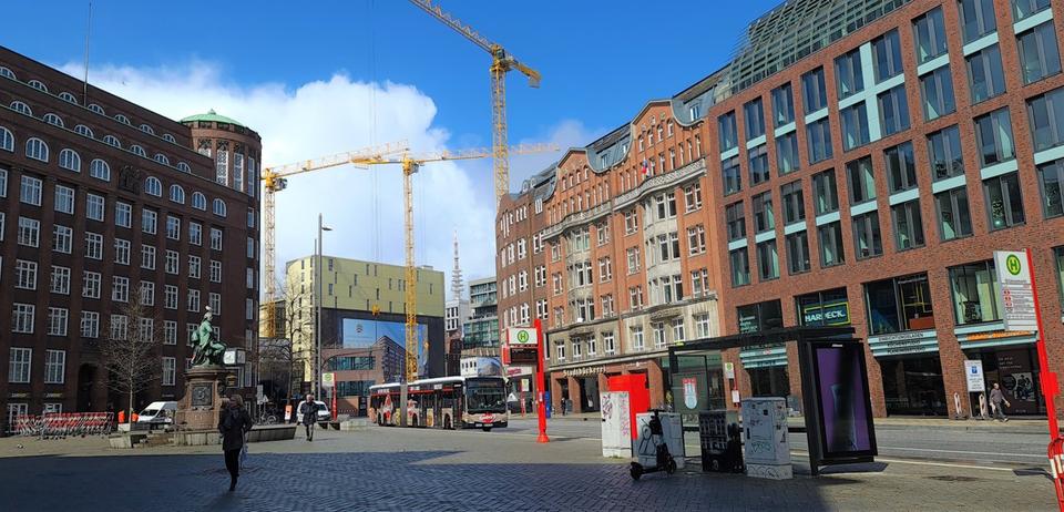 Dachgeschoßwohnung Hamburg Hamburg-Mitte - 3 Zimmer, 70 m&sup2;, 1.594&euro; | Angebot:25974861