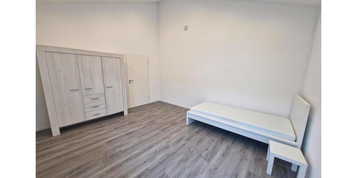 Wohnen auf Zeit Laupheim - 1 Zimmer, 18 m&sup2;, 550&euro; | Angebot:23904836