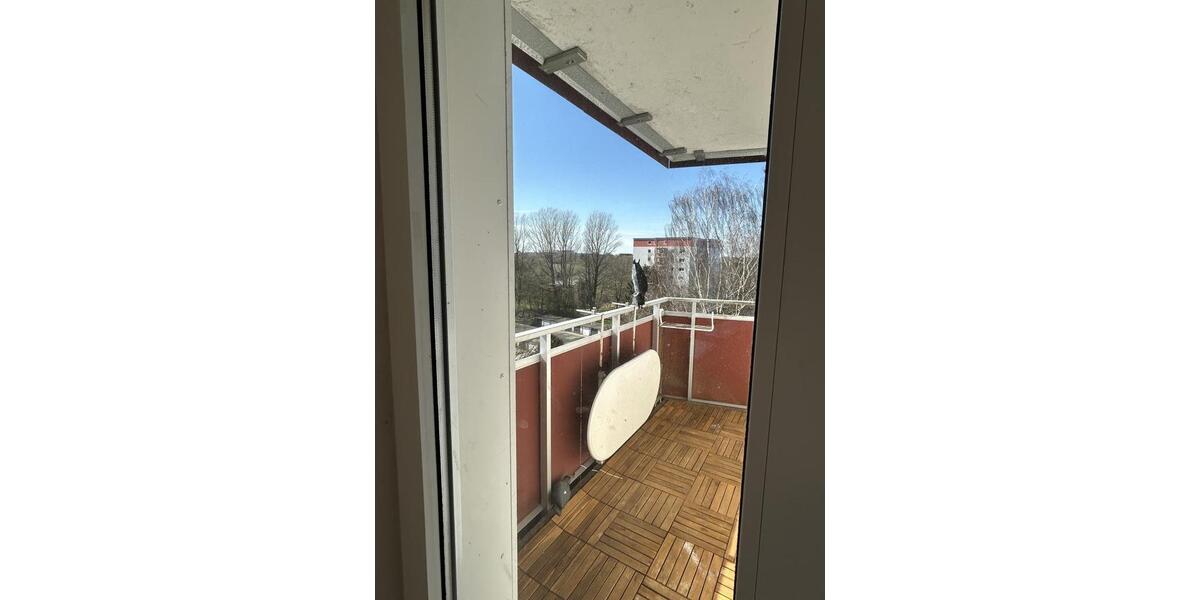 Etagenwohnung Flensburg Fruerlund - 4 Zimmer, 80 m&sup2;, 699&euro; | Angebot:26058421