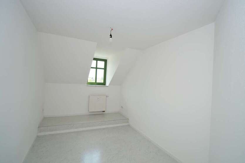 Auf Wunsch mit neuem Boden- Große 4-Zimmer-Wohnung im schönen Hilbersdorf!