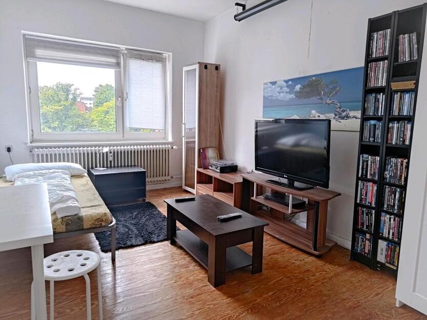 Zimmer zur Zwischenmiete, möbiliert, Internet