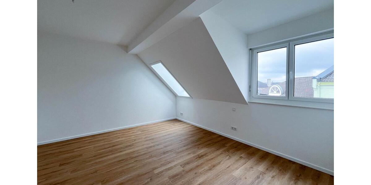 Dachgeschoßwohnung Iserlohn - 2 Zimmer, 62 m&sup2;, 744&euro; | Angebot:22266699