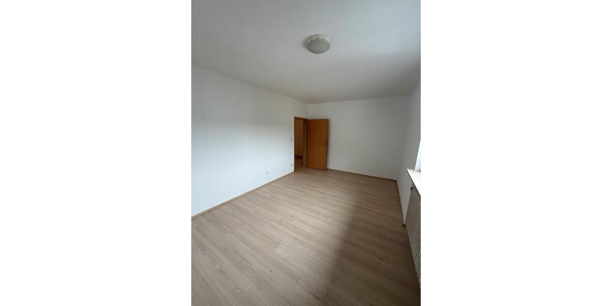 Etagenwohnung Reichelsheim (Wetterau) - 4 Zimmer, 112 m&sup2;, 1.150&euro; | Angebot:25149395