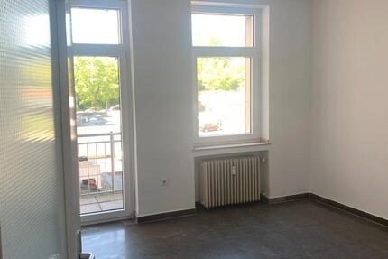 Wohnung Mönchengladbach Süd - 3 Zimmer, 111 m&sup2;, 1.000&euro; | Angebot:26421997