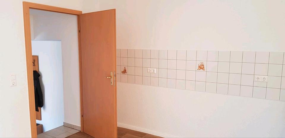 Etagenwohnung Jessen (Elster) - 2 Zimmer, 71 m&sup2;, 400&euro; | Angebot:26246879