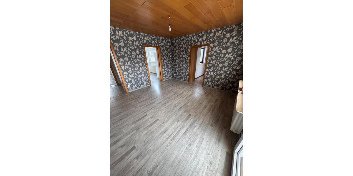 Etagenwohnung Weilburg - 5 Zimmer, 155 m&sup2;, 1.600&euro; | Angebot:26551690
