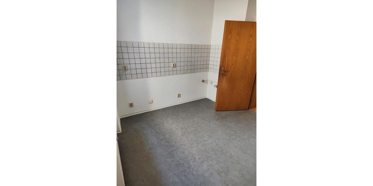 Etagenwohnung Hettstedt - 3 Zimmer, 96 m&sup2;, 500&euro; | Angebot:25710695