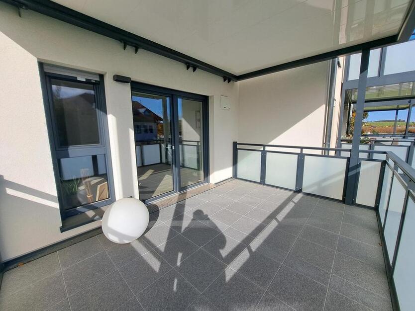 Letzte Möglichkeit: TOP NeubaubauWohnung zur Anmietung in Köditz - Aufzug - Balkon - 2,5-Zimmer (ca. 94 m² Wfl.) - modernste Technik - geringe Nebenkosten - inkl. abgebildeter Möbel