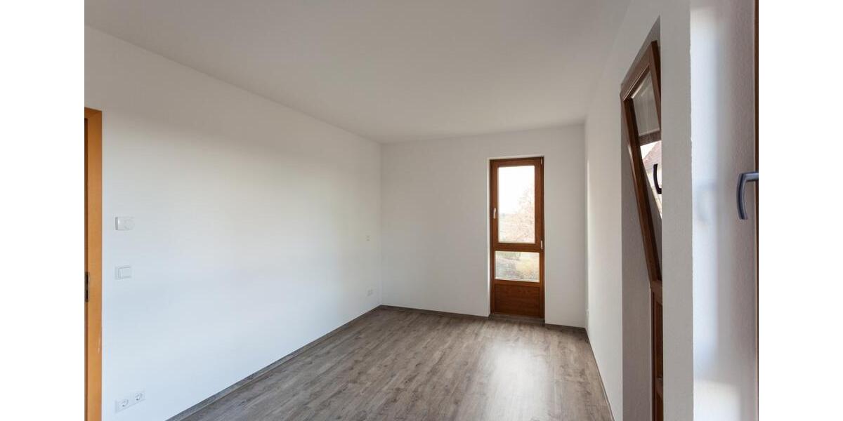 Etagenwohnung Frohburg - 2 Zimmer, 64 m&sup2;, 500&euro; | Angebot:26591368