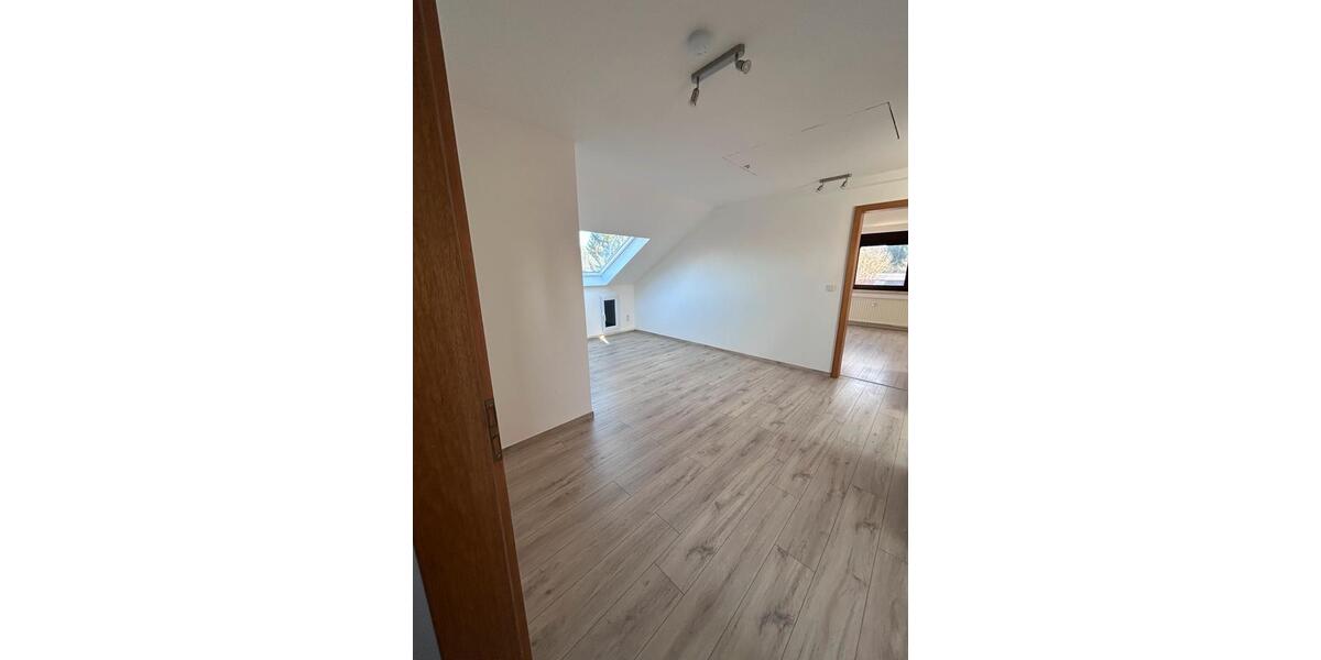 Dachgeschoßwohnung Katlenburg-Lindau Lindau - 2.5 Zimmer, 62 m&sup2;, 623&euro; | Angebot:25948871