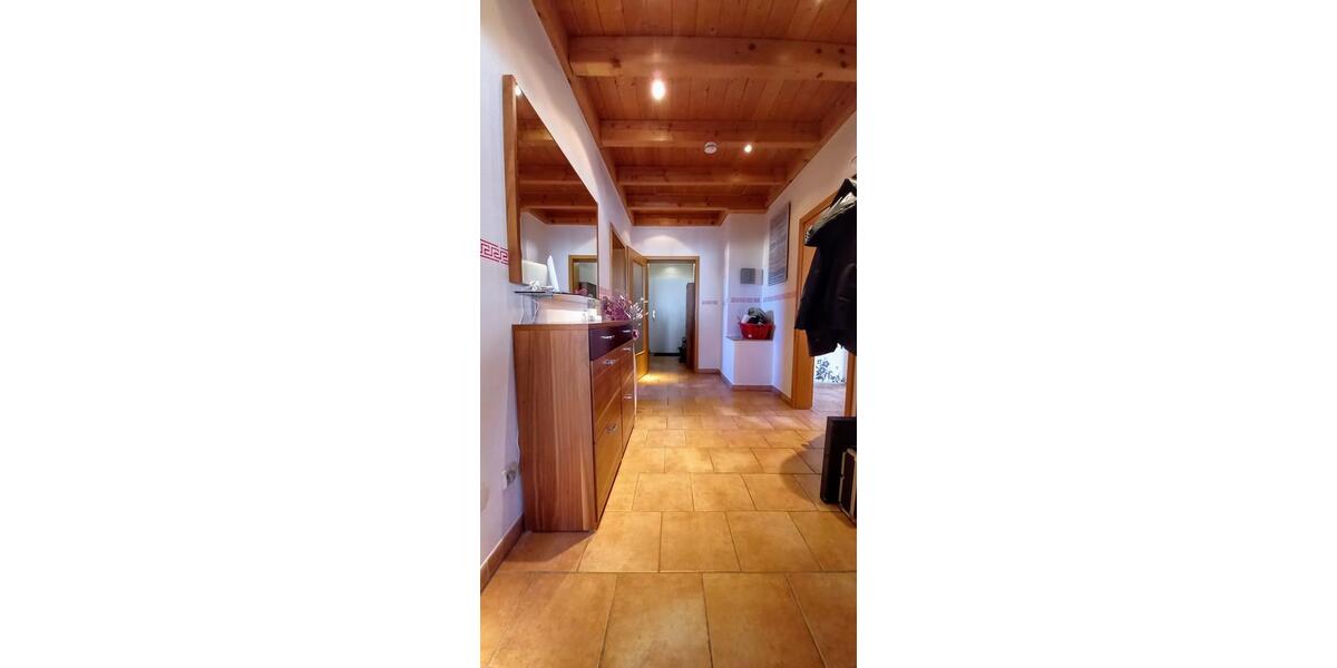 Dachgeschoßwohnung Ingolstadt Nordost - 3 Zimmer, 92 m&sup2;, 1.080&euro; | Angebot:26594361