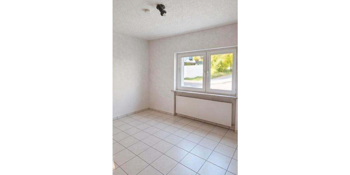 Erdgeschoßwohnung Runkel - 4 Zimmer, 130 m&sup2;, 1.180&euro; | Angebot:26495101
