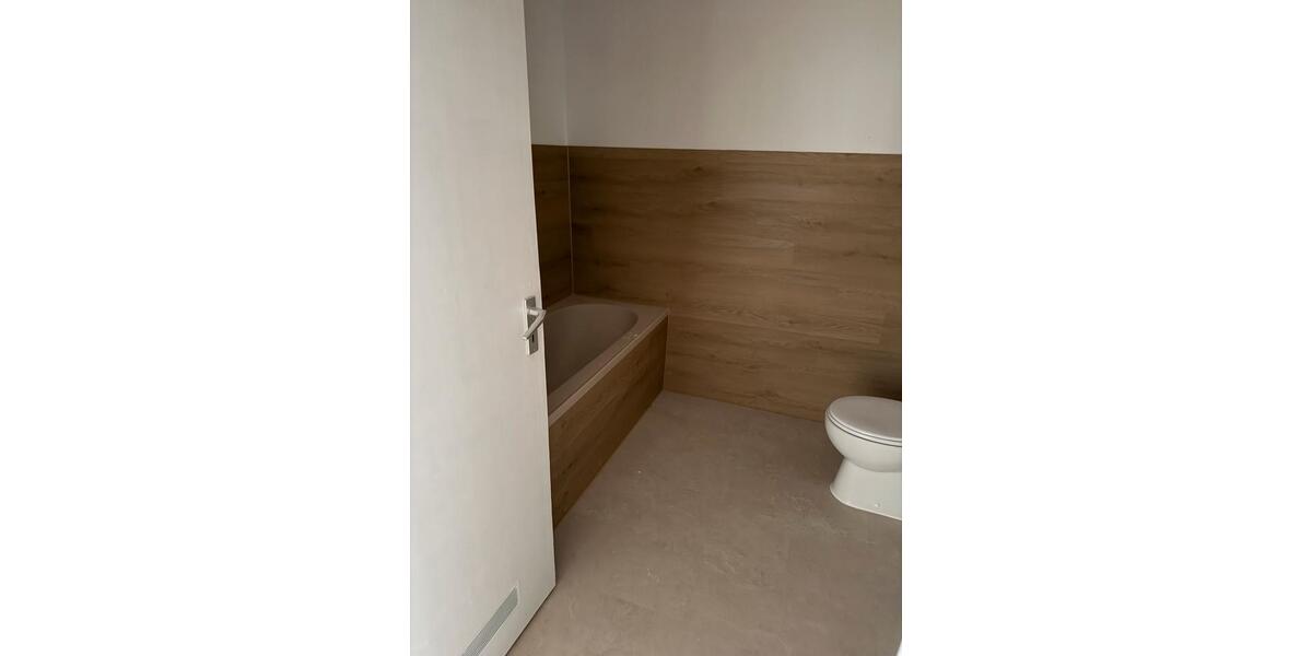 Erdgeschoßwohnung Brühl - 2 Zimmer, 80 m&sup2;, 1.300&euro; | Angebot:27583716