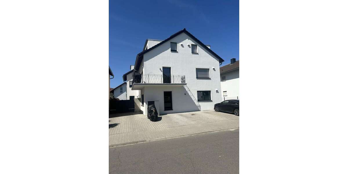 Etagenwohnung Bad Schönborn - 3 Zimmer, 87 m&sup2;, 1.250&euro; | Angebot:26394852