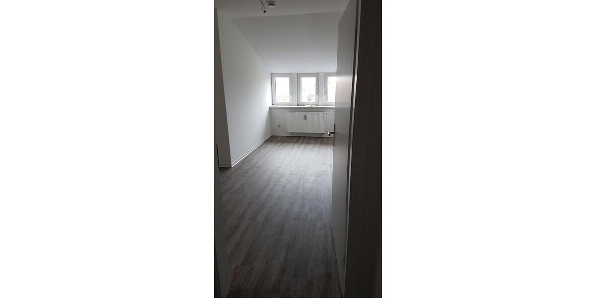 Dachgeschoßwohnung Wittenberg Lutherstadt - 3 Zimmer, 80 m&sup2;, 495&euro; | Angebot:26562996
