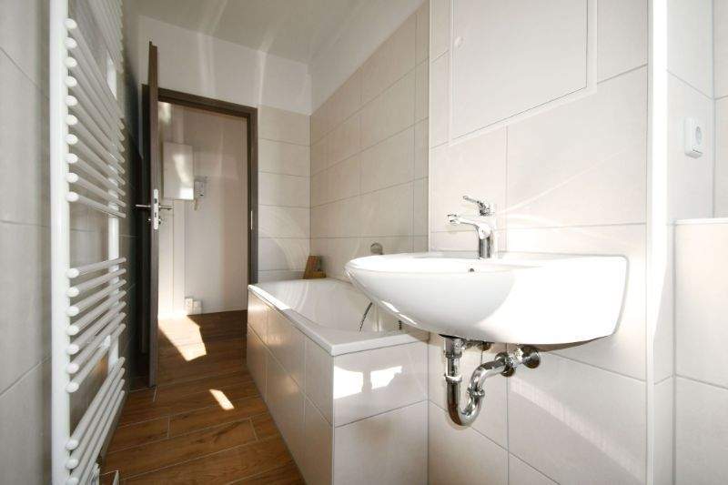 Etagenwohnung Riesa Gröba - 3 Zimmer, 66 m&sup2;, 450&euro; | Angebot:25865588