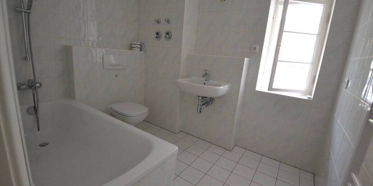 Etagenwohnung Dresden Leuben - 1 Zimmer, 45 m&sup2;, 362&euro; | Angebot:26160854