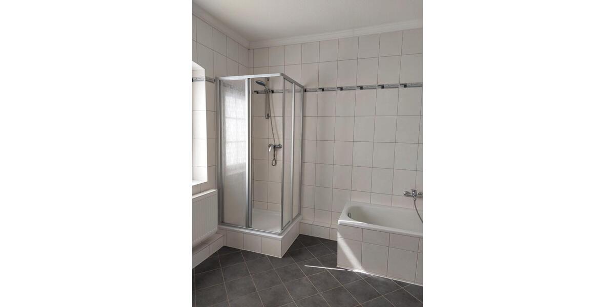 Etagenwohnung Bad Lauchstädt - 2 Zimmer, 51 m&sup2;, 392&euro; | Angebot:26311535