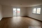 Etagenwohnung Neusorg - 3 Zimmer, 114 m&sup2;, 1.085&euro; | Angebot:21198005
