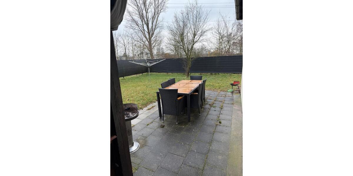 Wohnen auf Zeit Dormagen Sankt Peter - 3 Zimmer, 90 m&sup2;, 15&euro; | Angebot:25412844