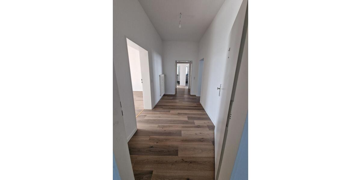 Erdgeschoßwohnung Stadthagen - 4 Zimmer, 128 m&sup2;, 950&euro; | Angebot:24440116