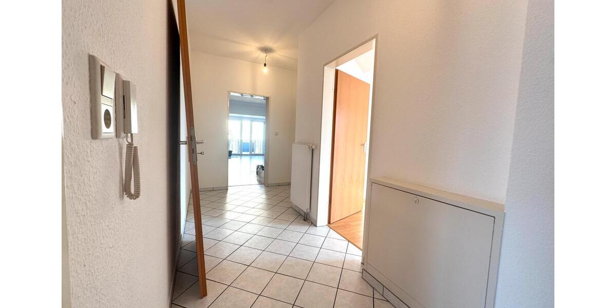 Dachgeschoßwohnung Leichlingen (Rheinland) - 2 Zimmer, 64 m&sup2;, 640&euro; | Angebot:24885011