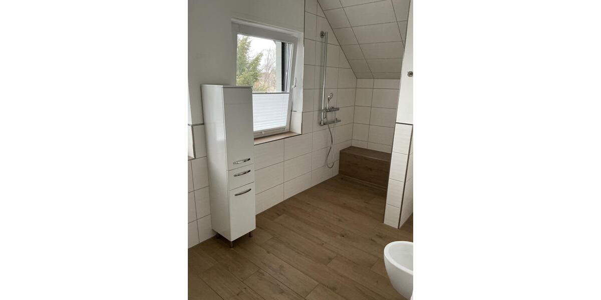 Dachgeschoßwohnung Kirchlengern - 2 Zimmer, 80 m&sup2;, 850&euro; | Angebot:24943783