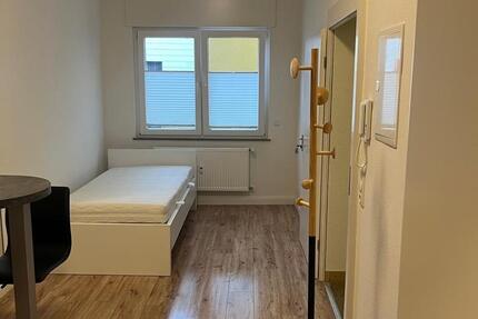 Frisch renoviertes, Apartment in Neuhof 5 Min zum Bahnhof 1 zimmer