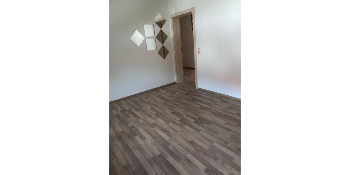 Dachgeschoßwohnung Pfullendorf - 3 Zimmer, 89 m&sup2;, 910&euro; | Angebot:26464813