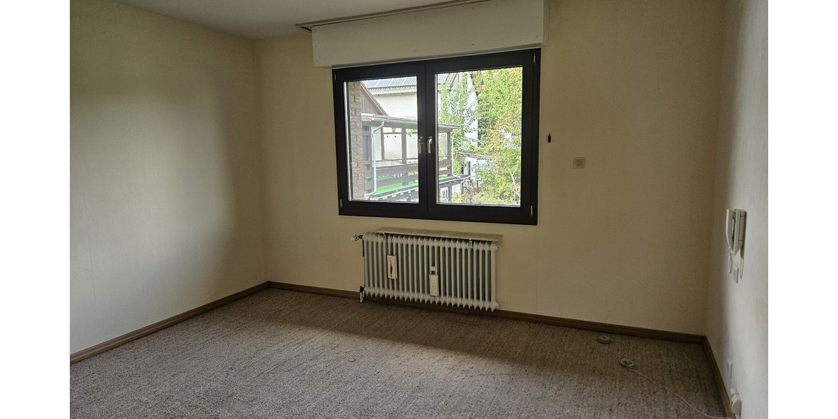 Freistehendes Einfamilienhaus in ruhiger Wohnlage mit Garten und Doppelgarage - Einfamilienhaus Königswinter Thomasberg | Angebot:26646272