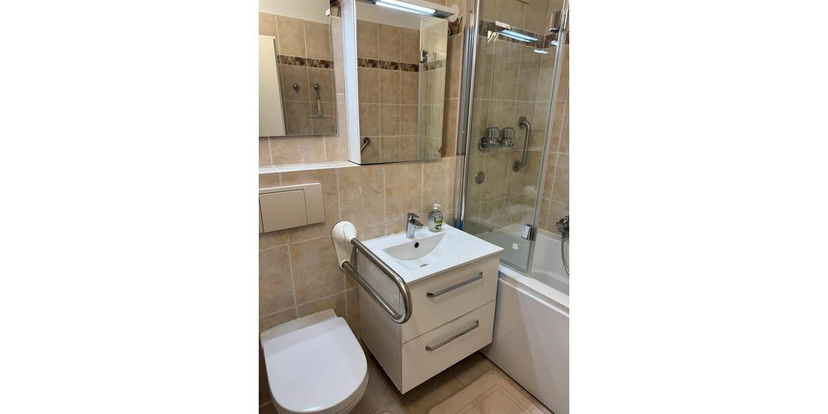 Hochparterre Hannover Vahrenwald-List - 1 Zimmer, 38 m&sup2;, 1.050&euro; | Angebot:25427711