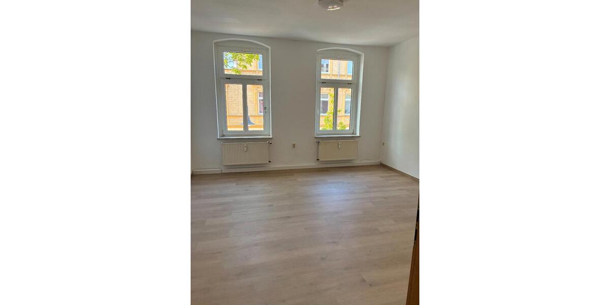 Etagenwohnung Bernburg (Saale) - 2 Zimmer, 60 m&sup2;, 375&euro; | Angebot:26688105