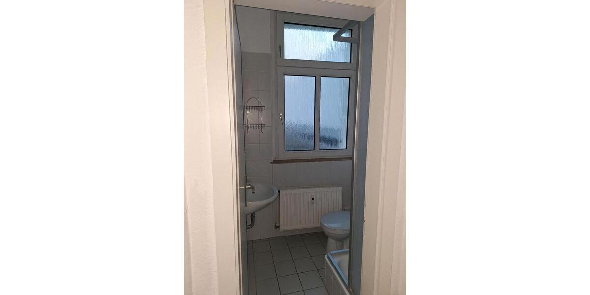 Etagenwohnung Erfurt - 1 Zimmer, 28 m&sup2;, 490&euro; | Angebot:24561180