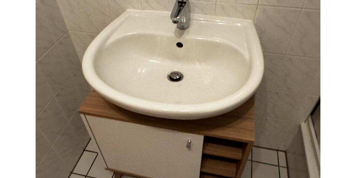 Etagenwohnung Hof Altstadt - 1 Zimmer, 41 m&sup2;, 350&euro; | Angebot:25022799