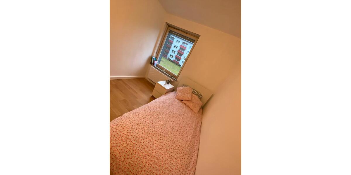 Wohnen auf Zeit Regensburg Galgenberg - 15 Zimmer, 65 m&sup2;, 500&euro; | Angebot:24664500