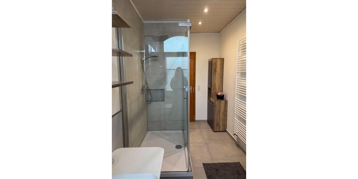 Wohnen auf Zeit Heere - 3 Zimmer, 100 m&sup2;, 100&euro; | Angebot:26642660