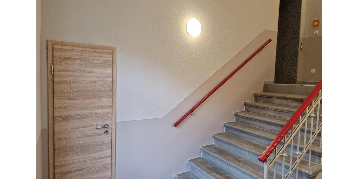 3 Zimmer Wohnung mit großem Balkon in Crimmitschau 3 zimmer