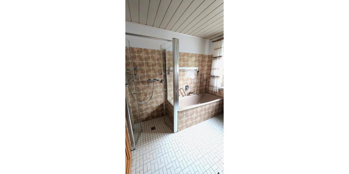 Großes WG Zimmer in Hiltup mit eigenem Balkon 34 zimmer