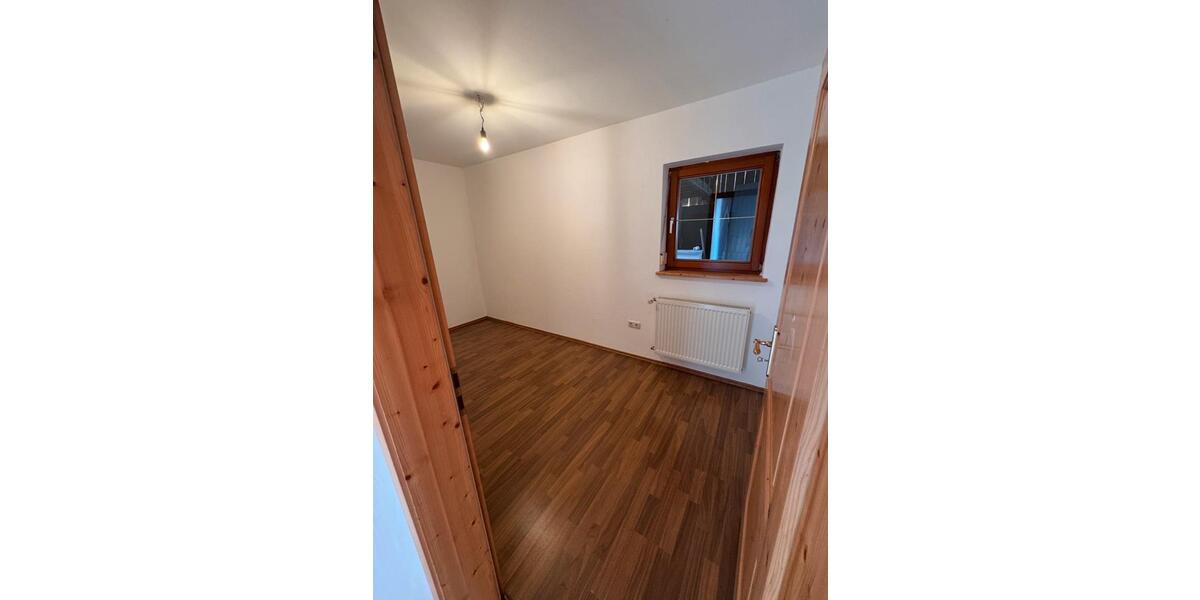 Terrassenwohnung Wegscheid - 2.5 Zimmer, 77 m&sup2;, 550&euro; | Angebot:26351851
