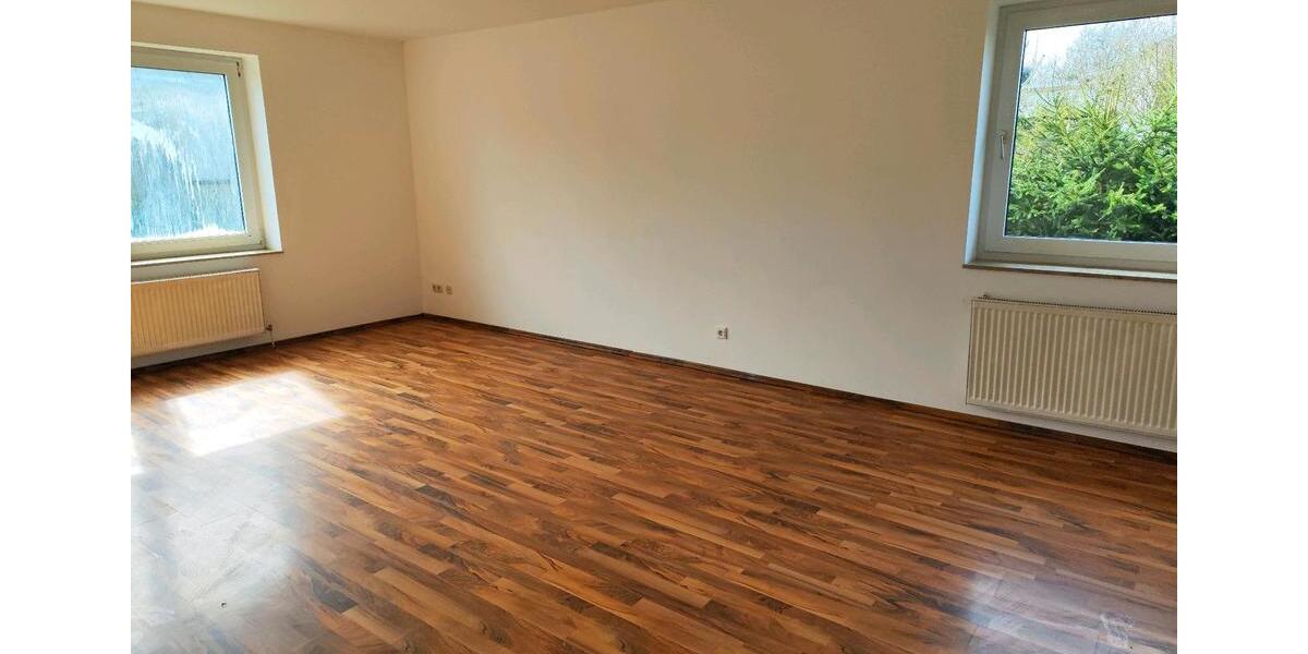 Erdgeschoßwohnung Gifhorn - 4 Zimmer, 100 m&sup2;, 1.300&euro; | Angebot:26019363