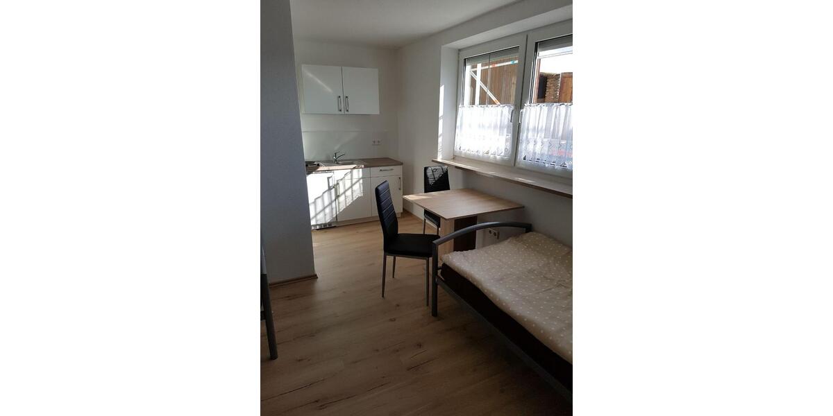Etagenwohnung Oberhausen - 1 Zimmer, 20 m&sup2;, 290&euro; | Angebot:26608637