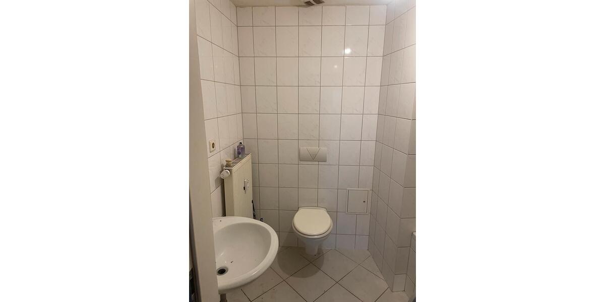 Dachgeschoßwohnung Ludwigshafen am Rhein Ludwigshafen-Hemshof - 2 Zimmer, 63 m&sup2;, 665&euro; | Angebot:24464598