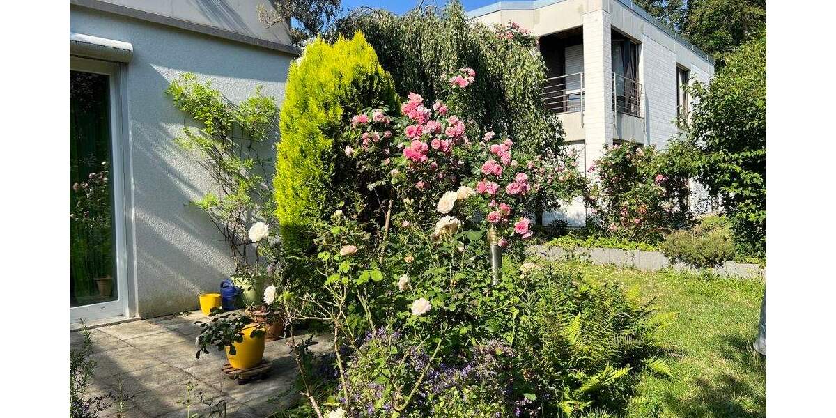 Modern sanierte 5-Zi.-Wohnung mit herrlichem Garten 5 zimmer