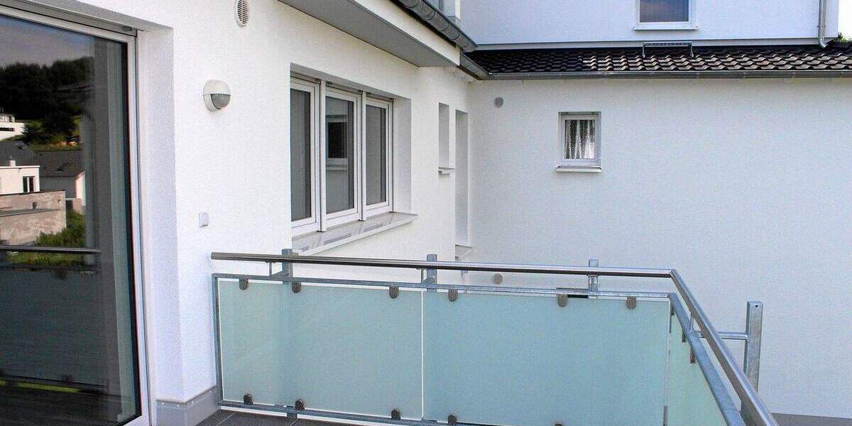 Etagenwohnung Königswinter Thomasberg - 3 Zimmer, 94 m&sup2;, 1.240&euro; | Angebot:25780275