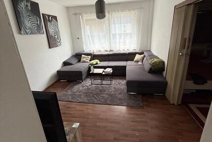 Zentrale 2-Zimmer-Wohnung mit großer Terrasse zimmer