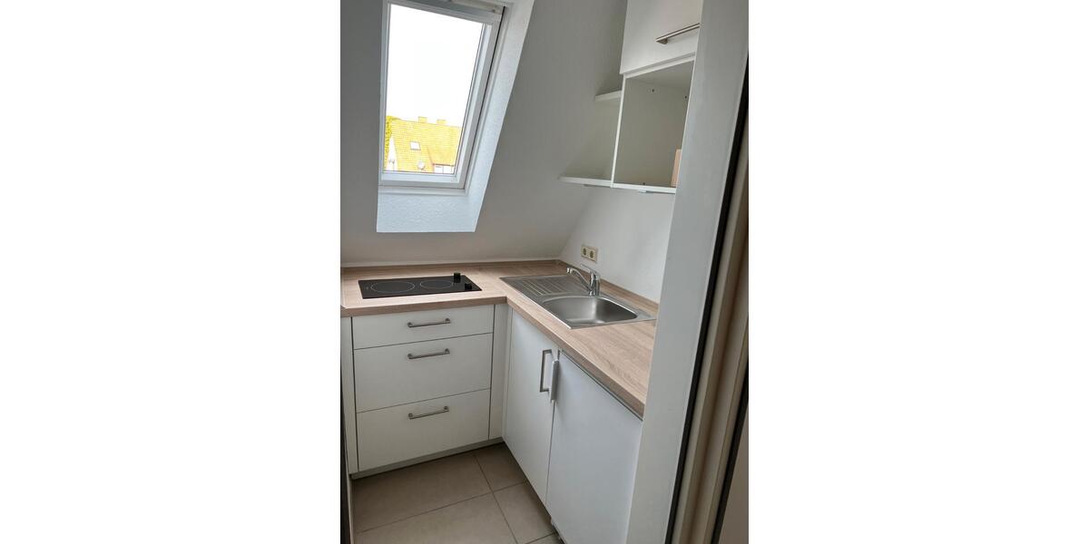 Dachgeschoßwohnung Bad Salzuflen - 1.5 Zimmer, 25 m&sup2;, 450&euro; | Angebot:26639525