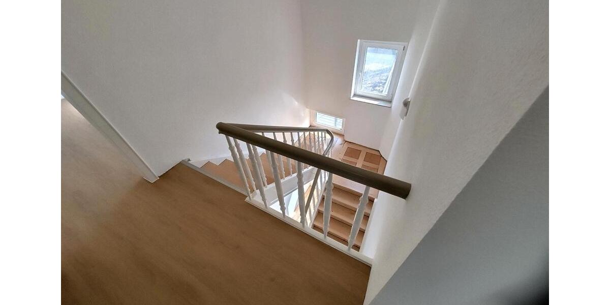 Villa Bonn Beuel-Mitte - 10 Zimmer, 350 m&sup2;, 5.350&euro; | Angebot:25967731